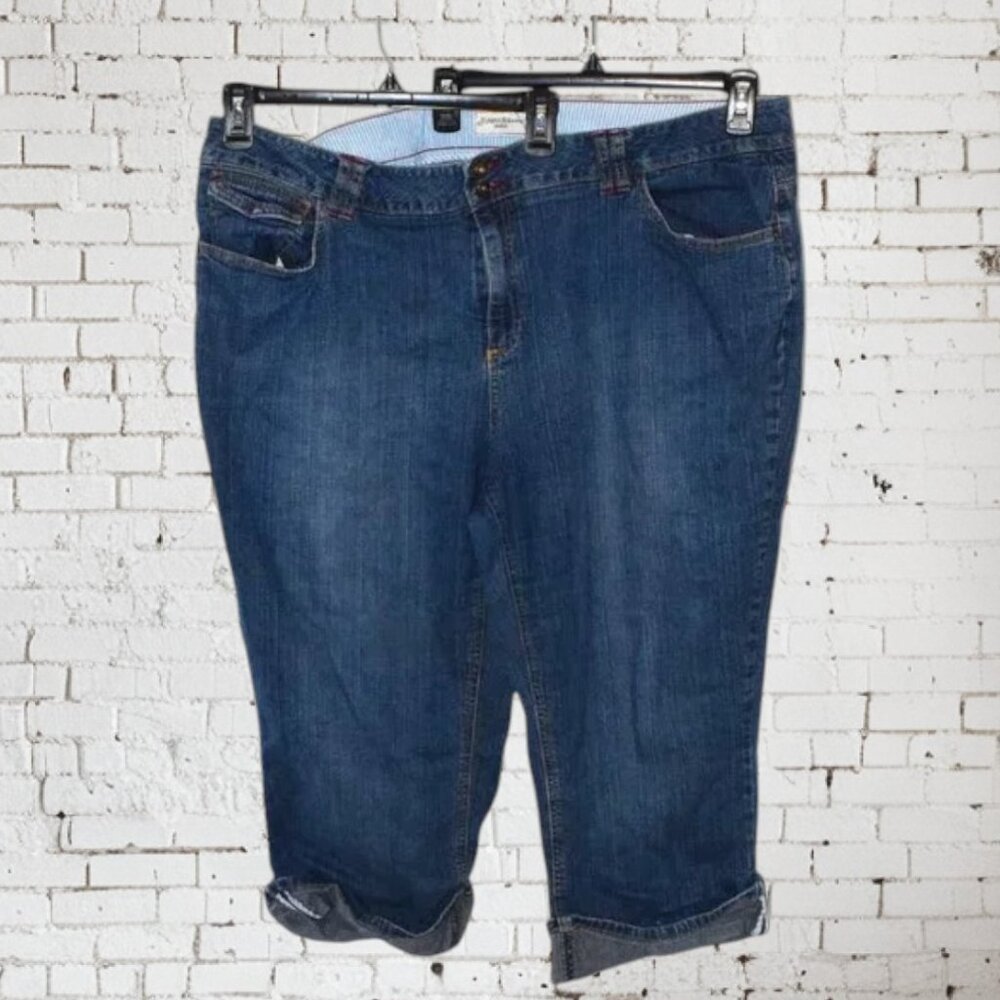 St. John's Bay Woman Stretch Plus Size Capri Cuff Blue Jeans